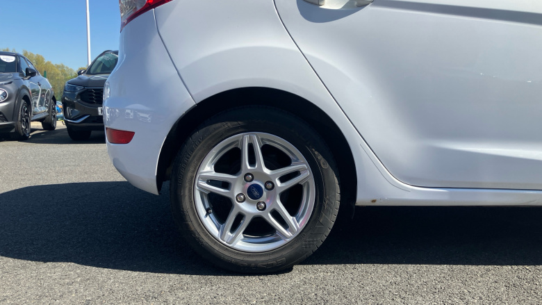 Ford Fiesta 1.0 EcoBoost Zetec 5dr Petrol Hatchback